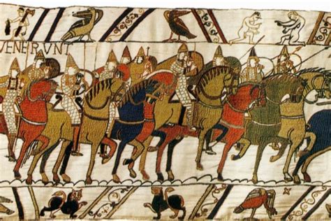 De Bayeux Tapestry: Een Overweldigend Verhaal van Conquest en Conflict Geweven in Kleurrijk Linnen!